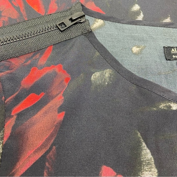 All Saints Blouse Printed in Italy Opium Tee In Red Black - Picture 3 of 6